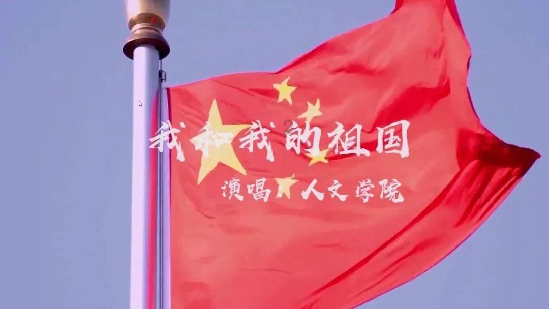 逃离黑白系房屋